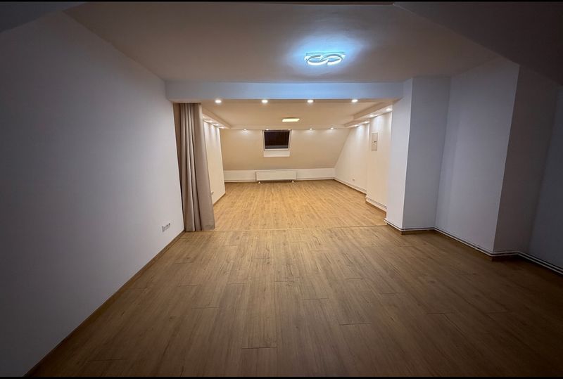 Großzügige 6-Zimmer-Maisonette-Dachgeschosswohnung– frisch saniert, hochwertig ausgestattet